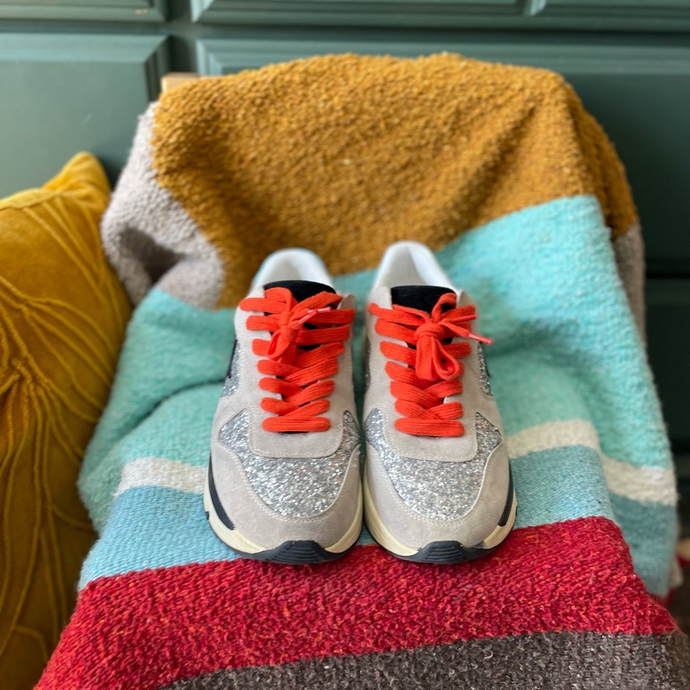 SOLD White Raven Quincy Sneakers | Women’s 6